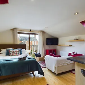 Gatelodge Studio, Ballyhackamore Apartment